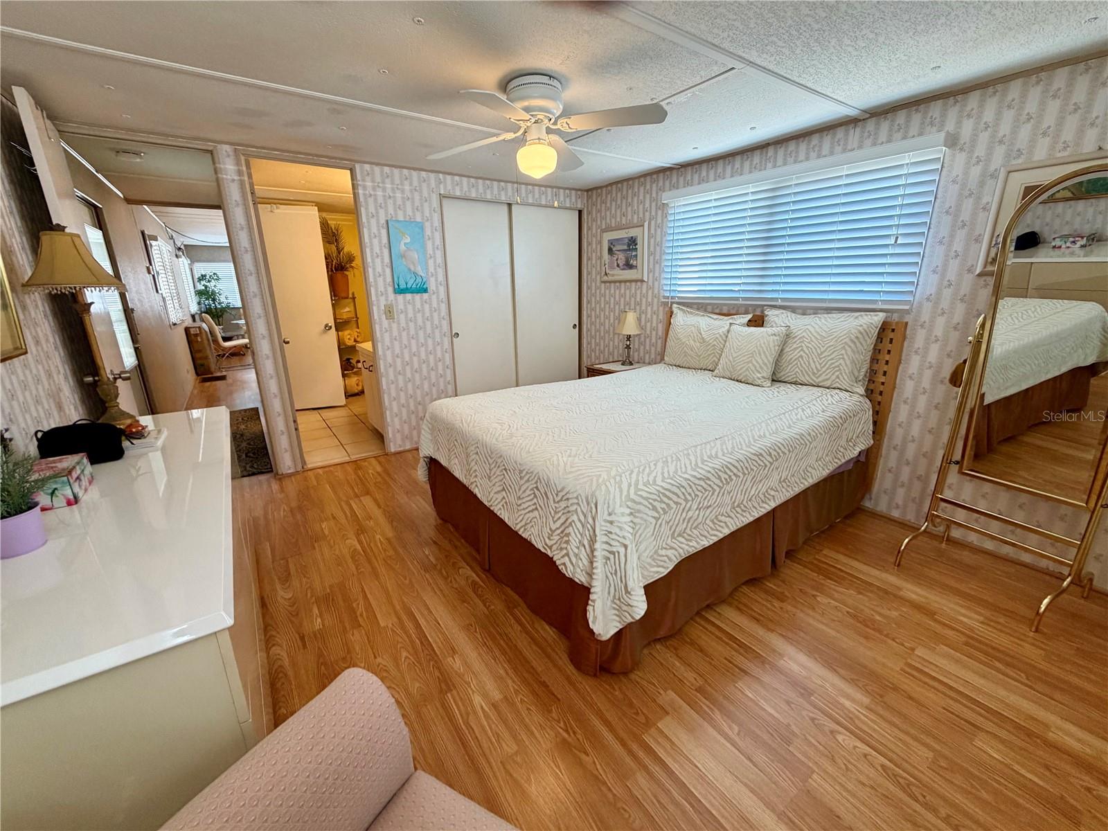 Listing photo id 8 for 34412 Oleander Drive N