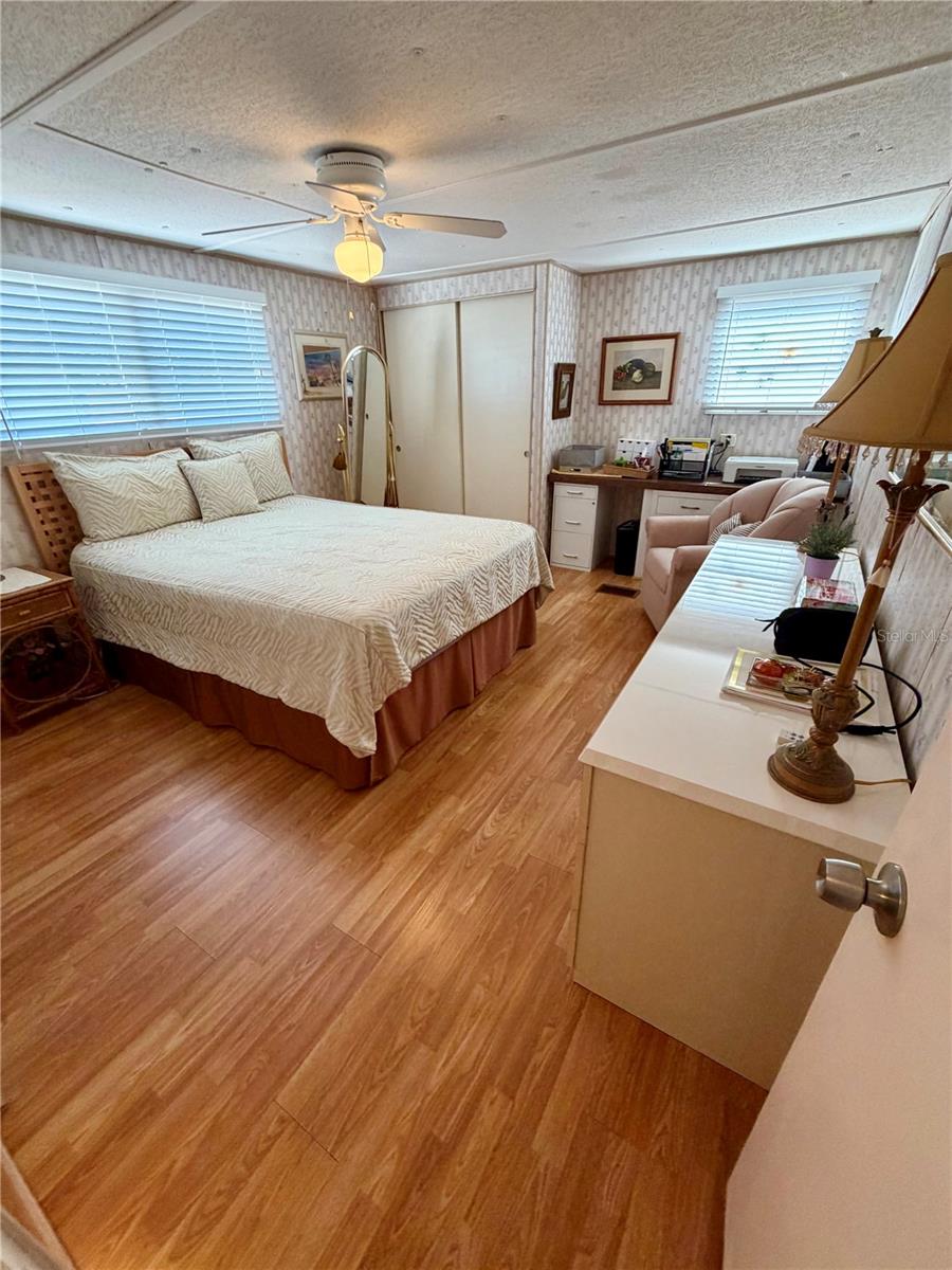 Listing photo id 7 for 34412 Oleander Drive N