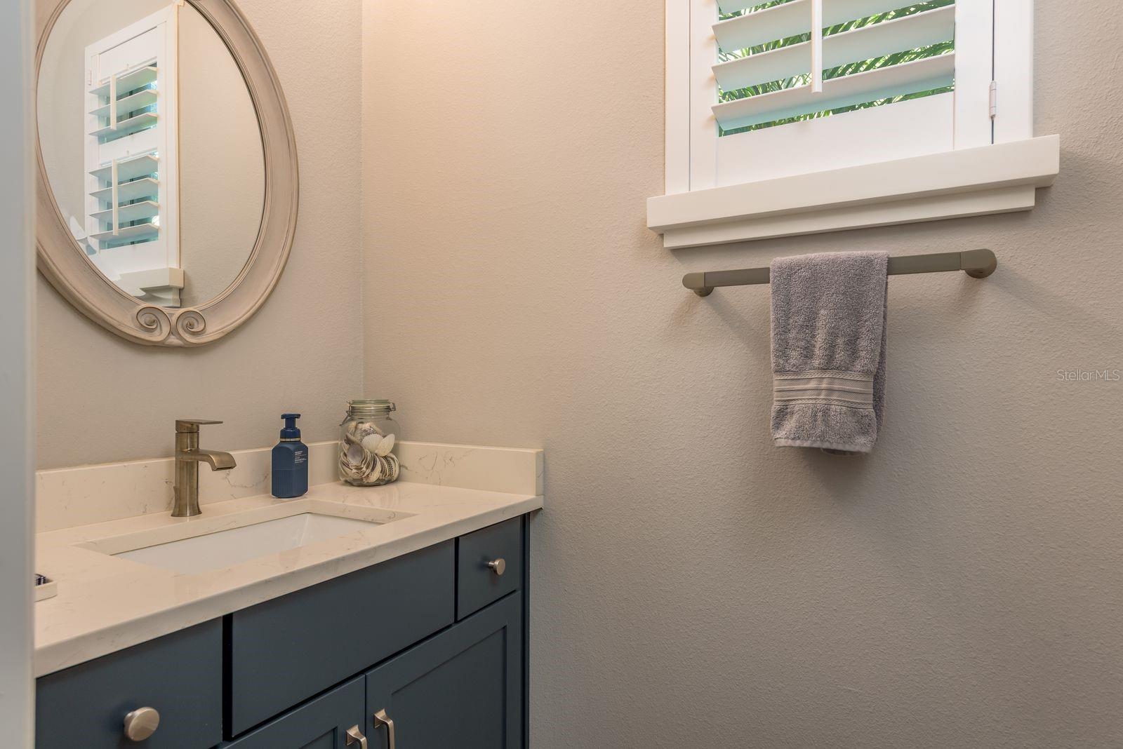 Listing photo id 12 for 2254 Spring Lake Court