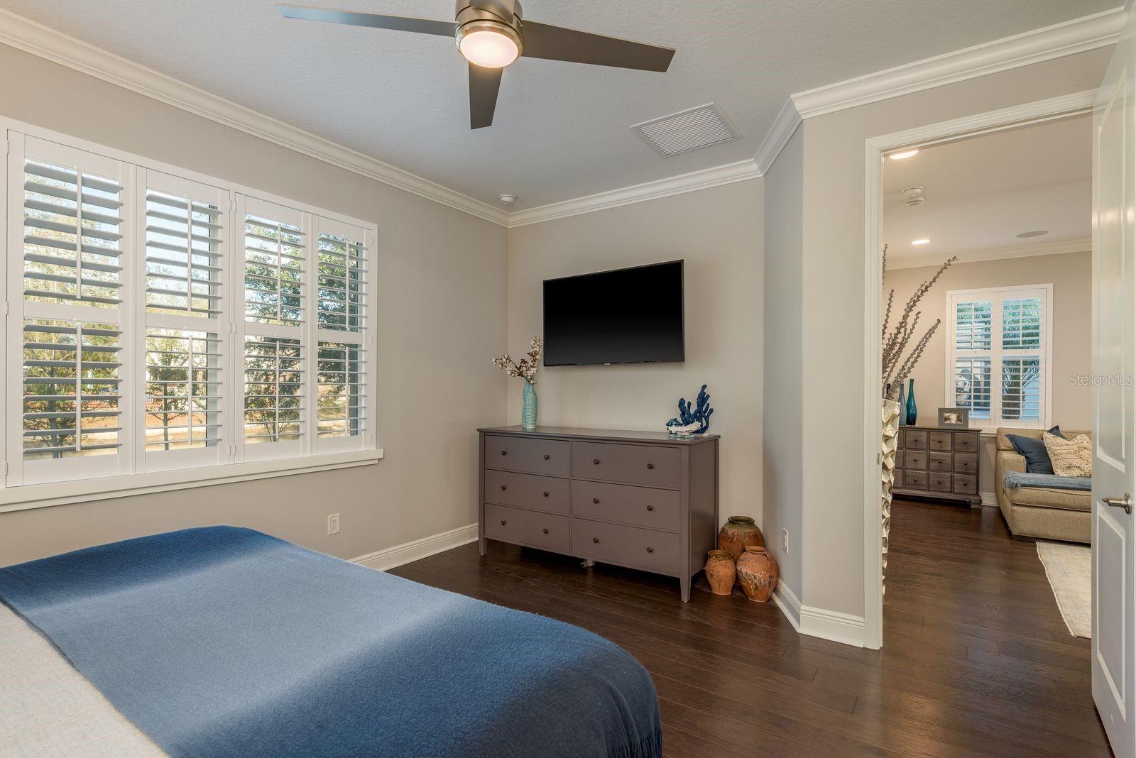 Listing photo id 15 for 2254 Spring Lake Court