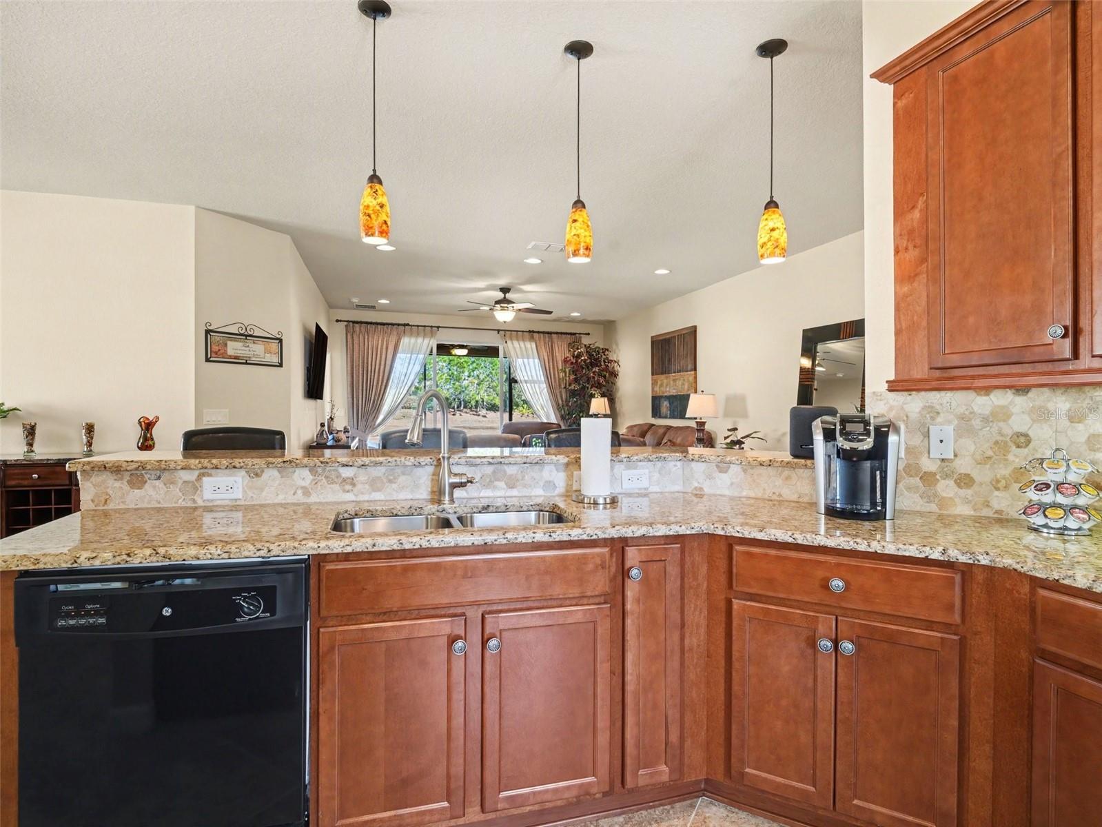 Image 11 of 40 For 15640 Aurora Lake Circle