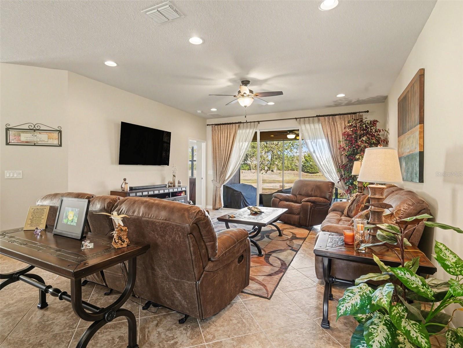 Image 3 of 40 For 15640 Aurora Lake Circle