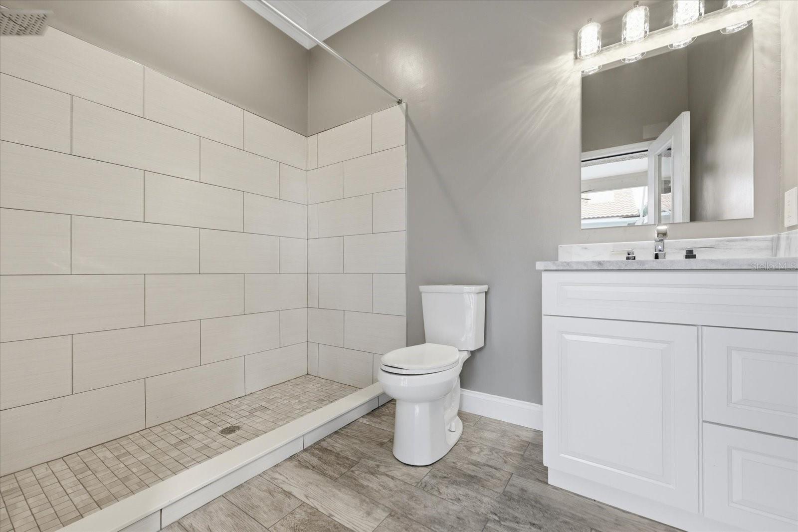 Image 19 of 56 For 3196 Crescent Oaks Boulevard