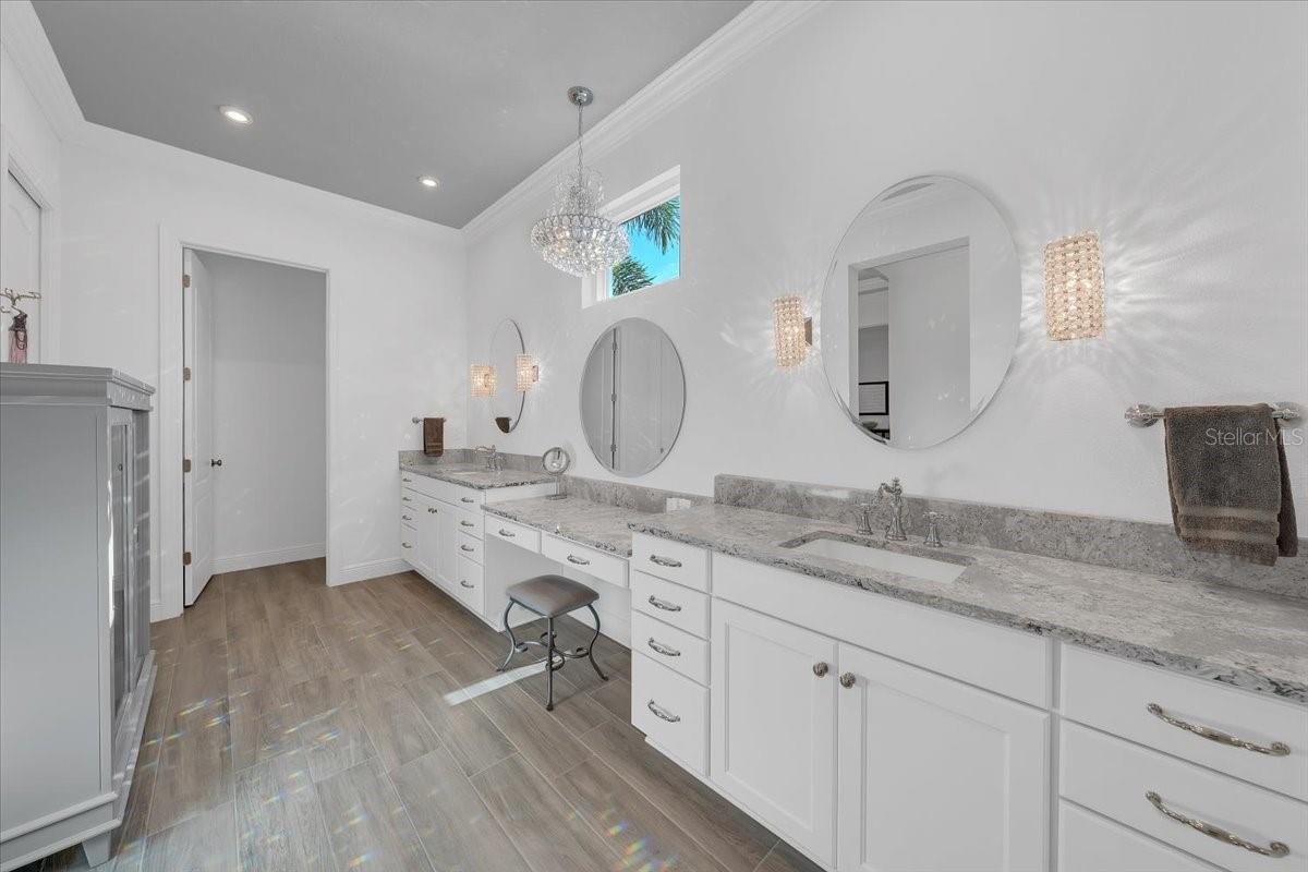 Image 16 of 86 For 732 Manns Harbor Drive