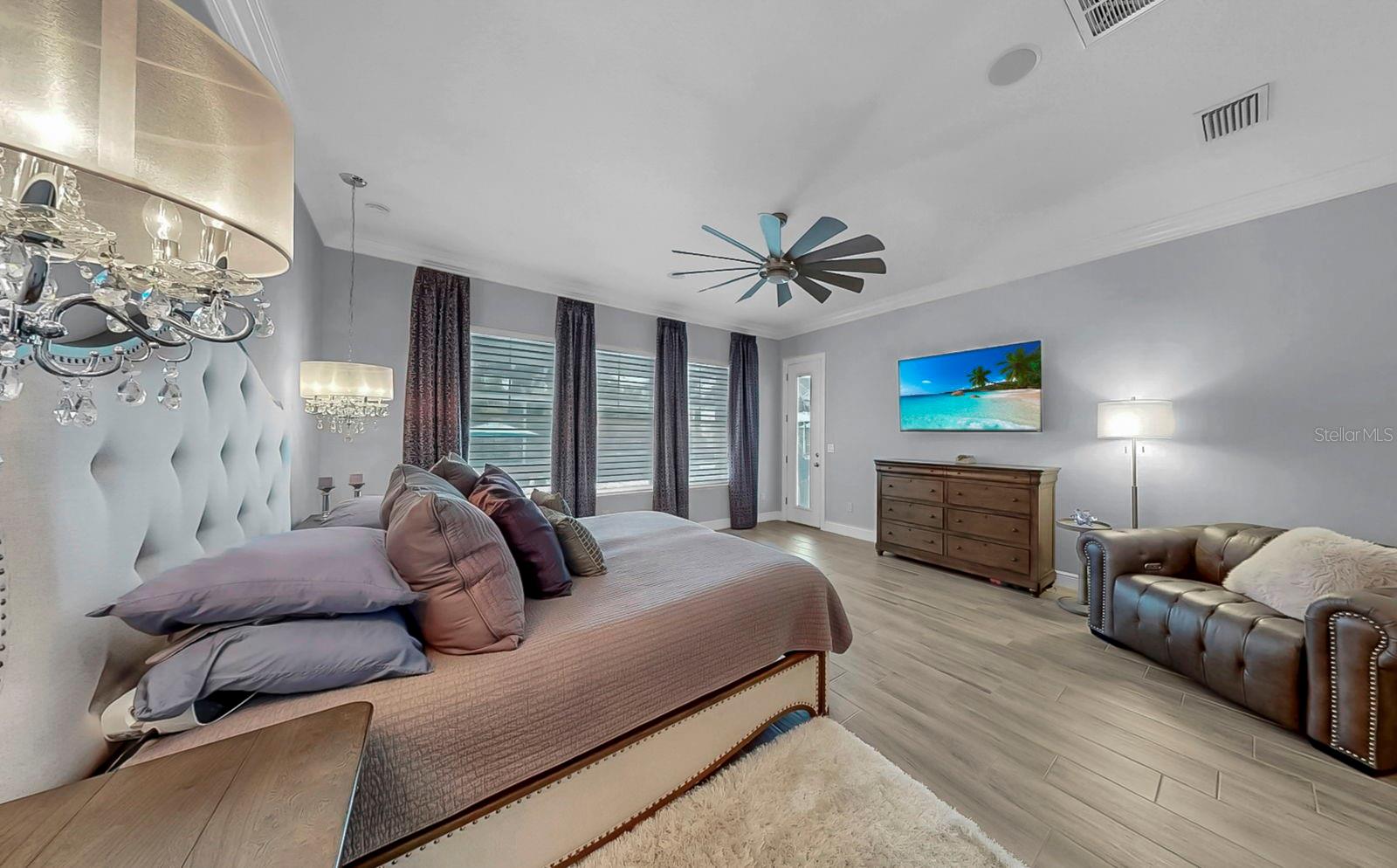 Image 23 of 86 For 732 Manns Harbor Drive