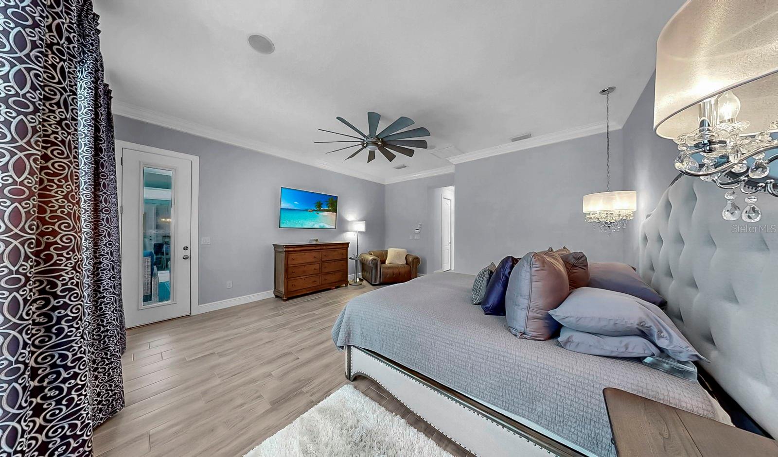 Image 24 of 86 For 732 Manns Harbor Drive