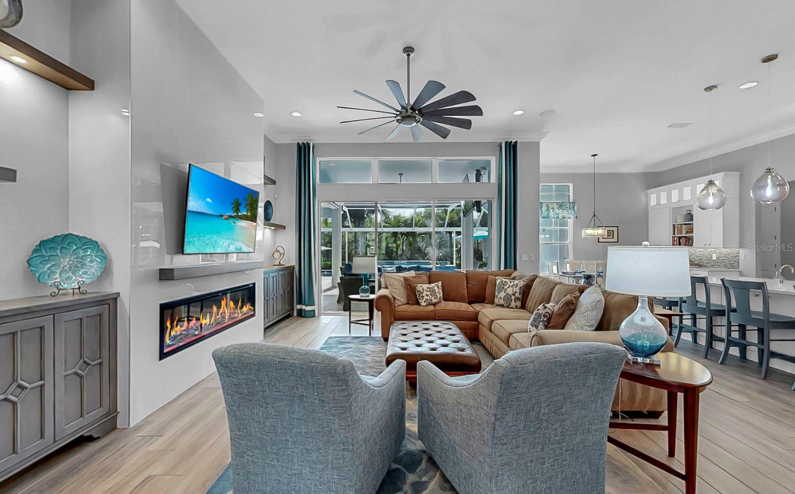 Image 3 of 86 For 732 Manns Harbor Drive