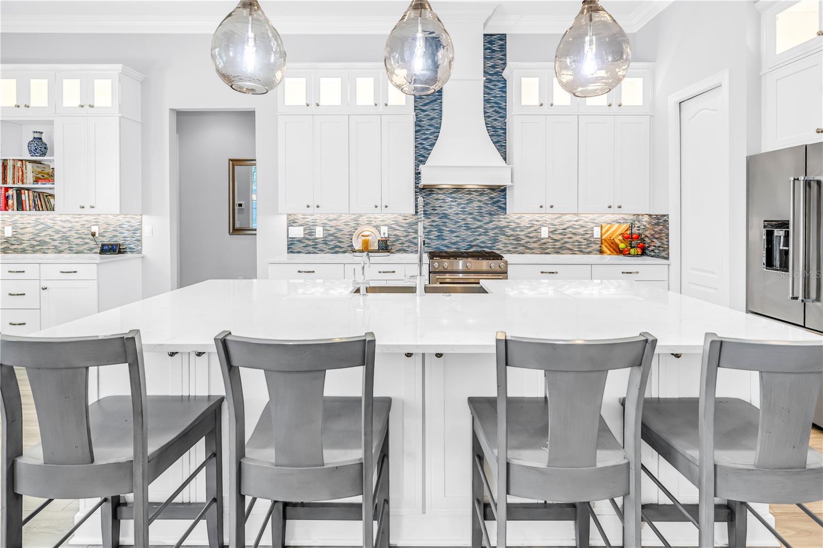 Image 4 of 86 For 732 Manns Harbor Drive