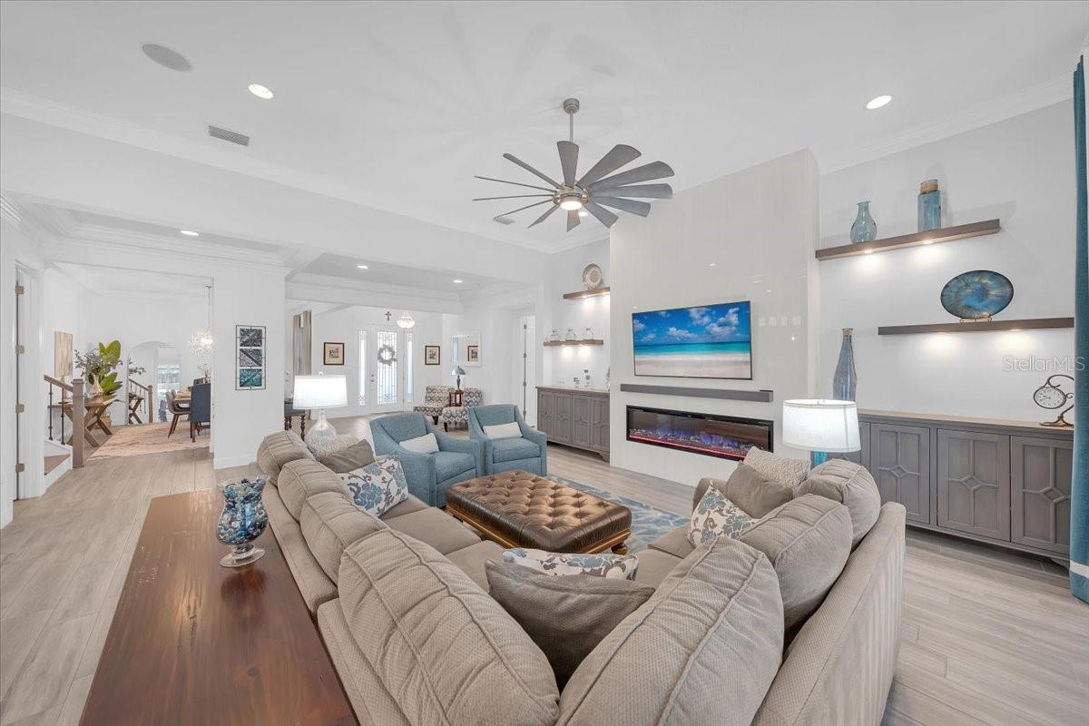 Image 5 of 86 For 732 Manns Harbor Drive