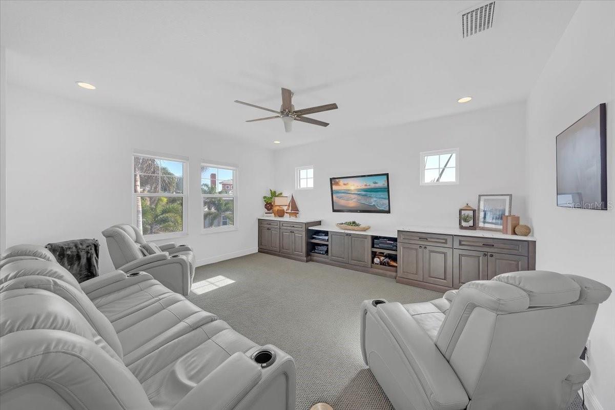 Image 50 of 86 For 732 Manns Harbor Drive