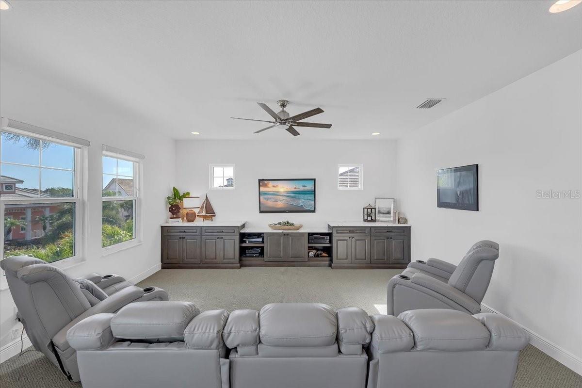 Image 51 of 86 For 732 Manns Harbor Drive