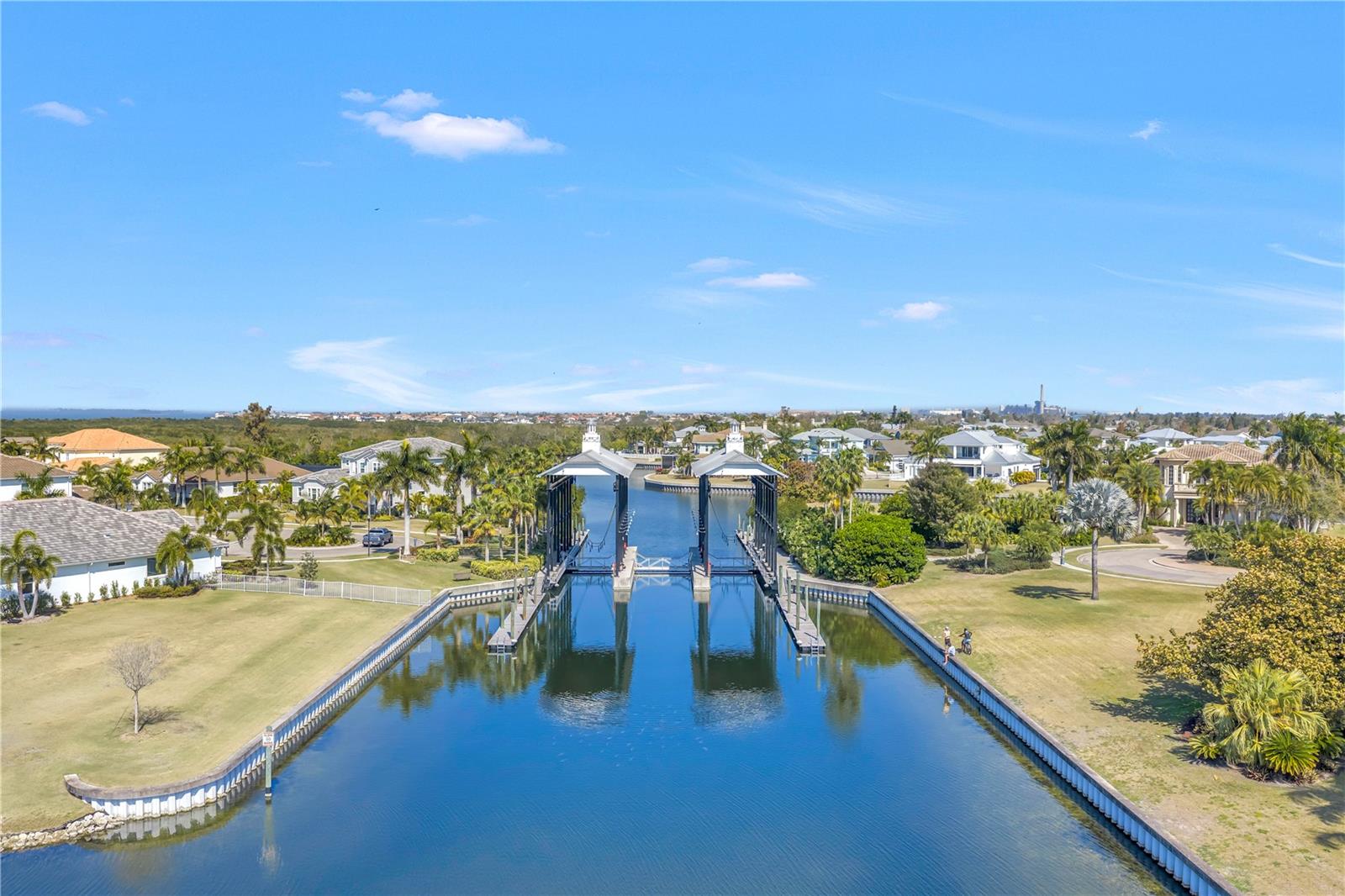 Image 83 of 86 For 732 Manns Harbor Drive