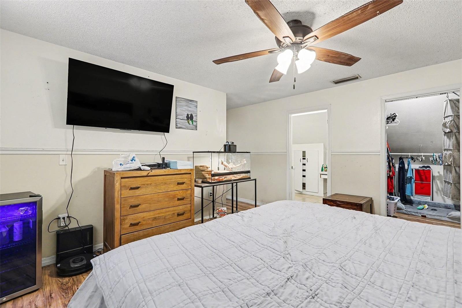 Image 14 of 29 For 5223 17th Street Court E