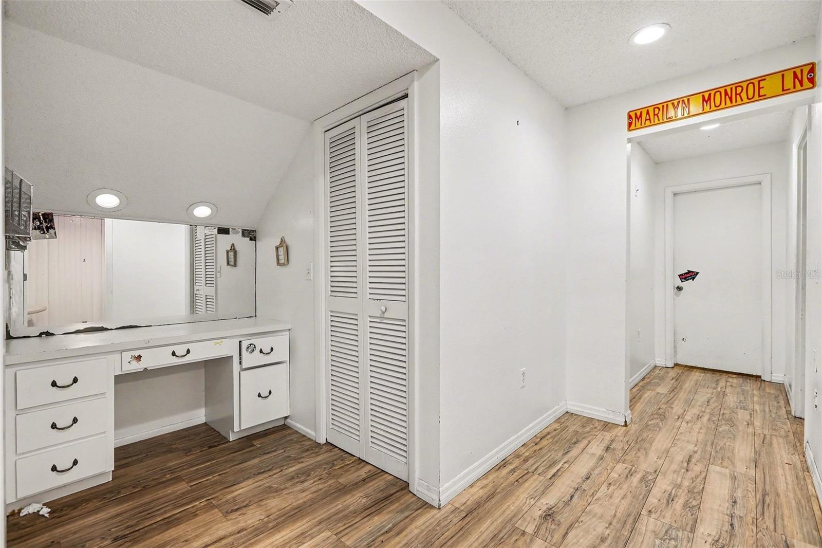 Image 15 of 29 For 5223 17th Street Court E