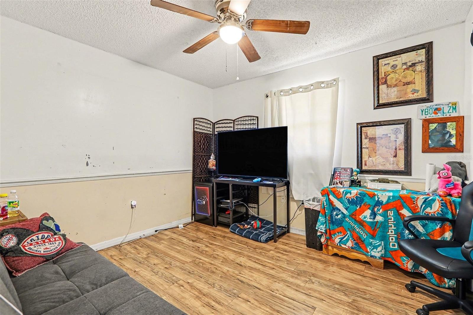 Image 19 of 29 For 5223 17th Street Court E