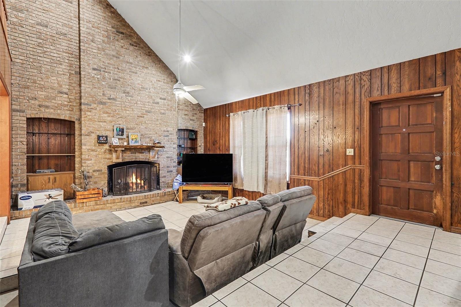 Image 6 of 29 For 5223 17th Street Court E