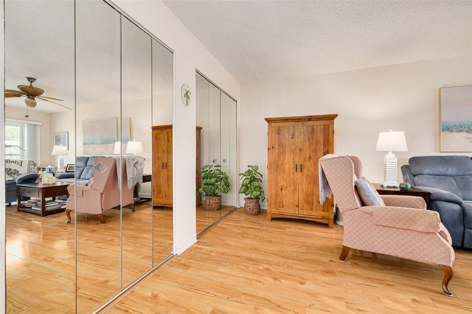 Listing photo id 9 for 2700 Bayshore Boulevard 5302