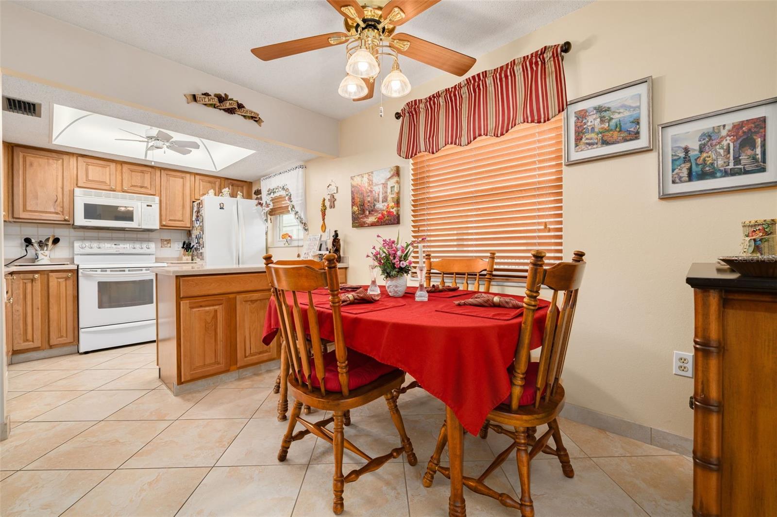 Listing photo id 11 for 2700 Bayshore Boulevard 5302