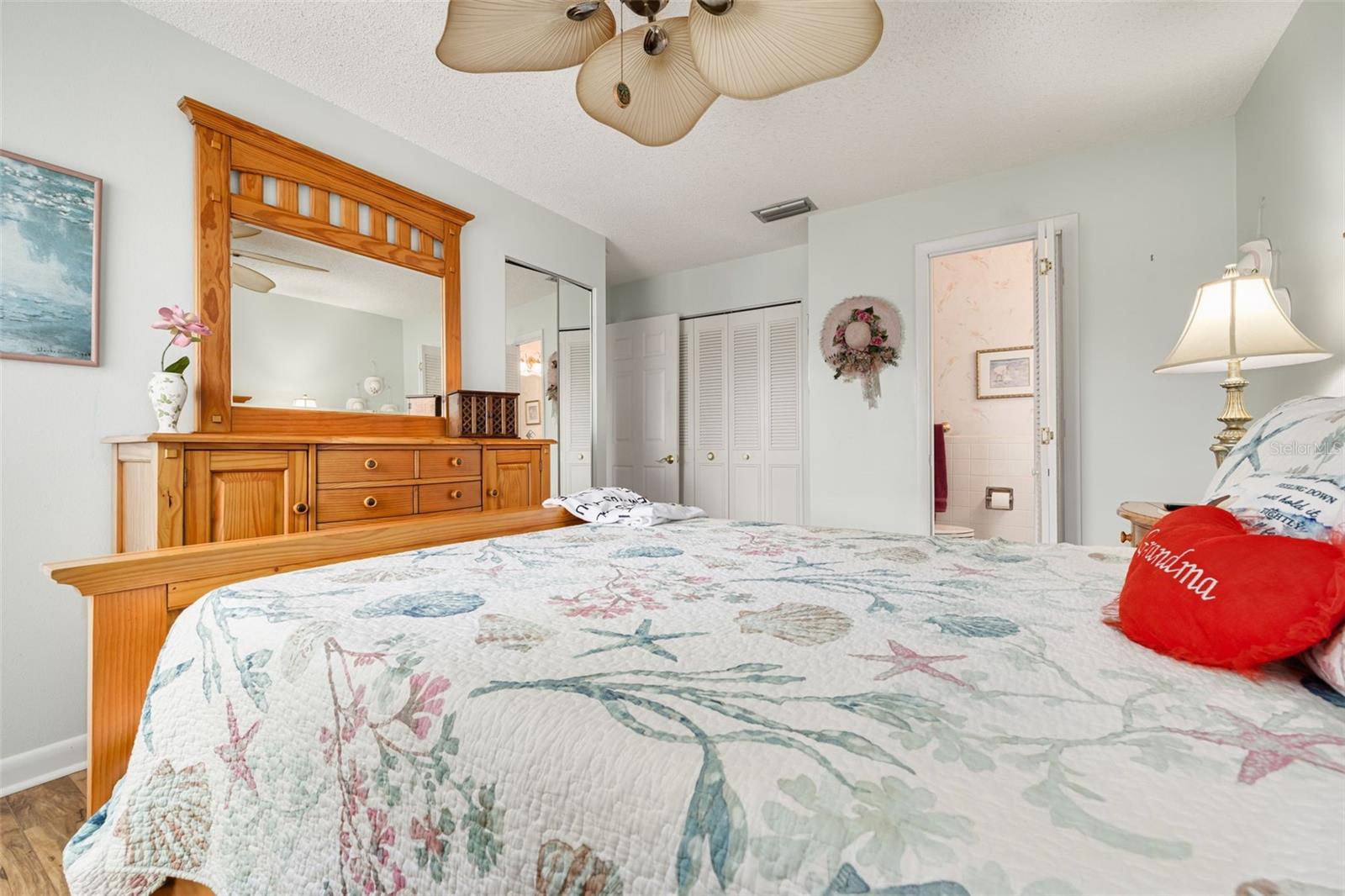 Listing photo id 18 for 2700 Bayshore Boulevard 5302