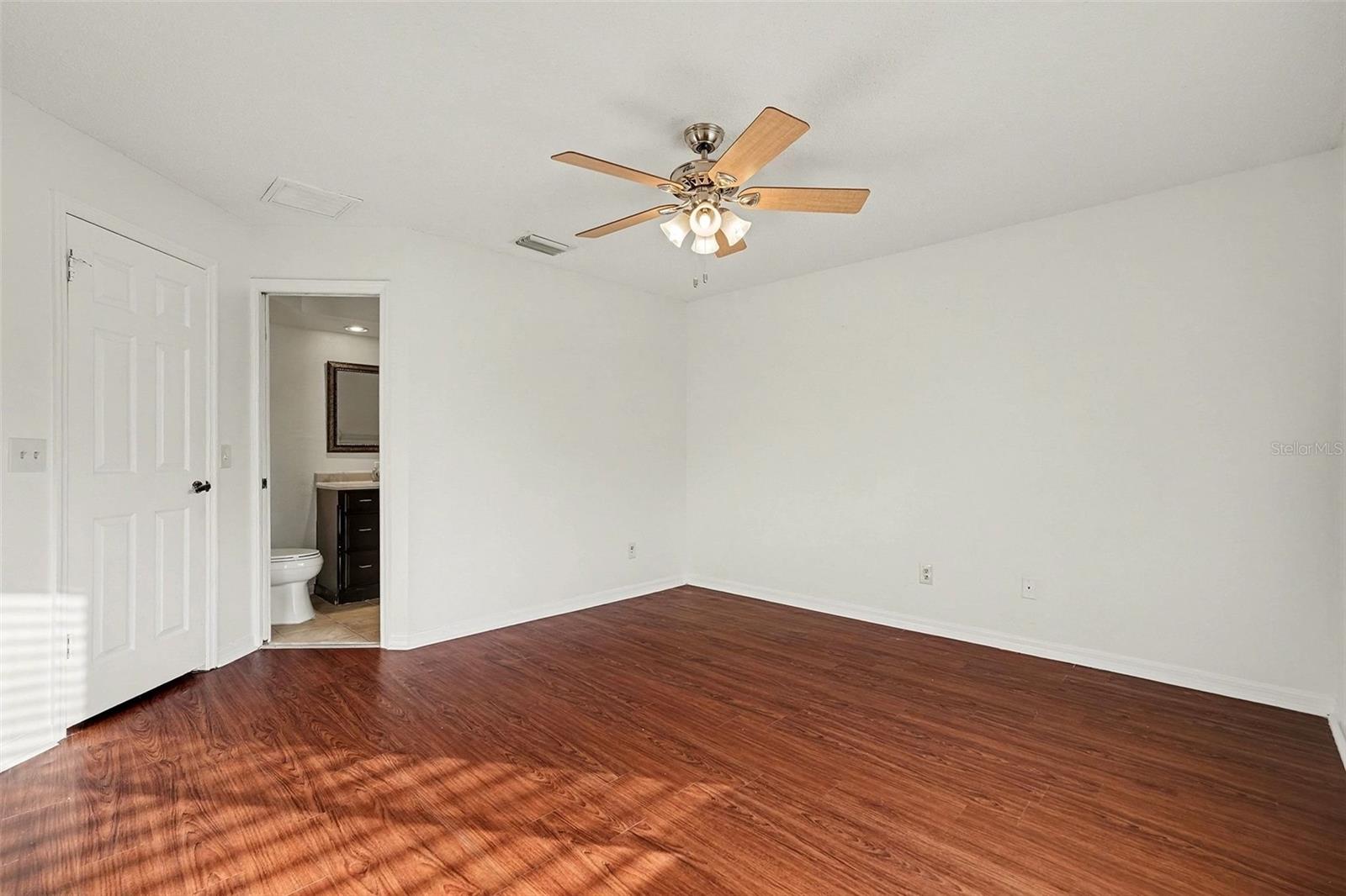 Image 9 of 16 For 18302 Aintree Court