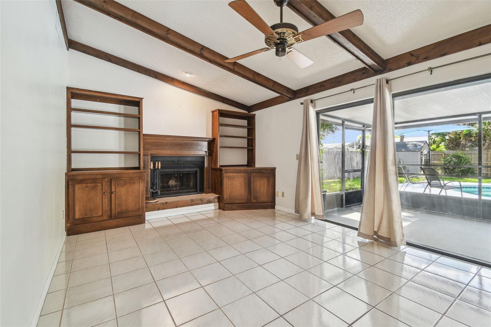 Image 22 of 63 For 6107 Oak Fern Court