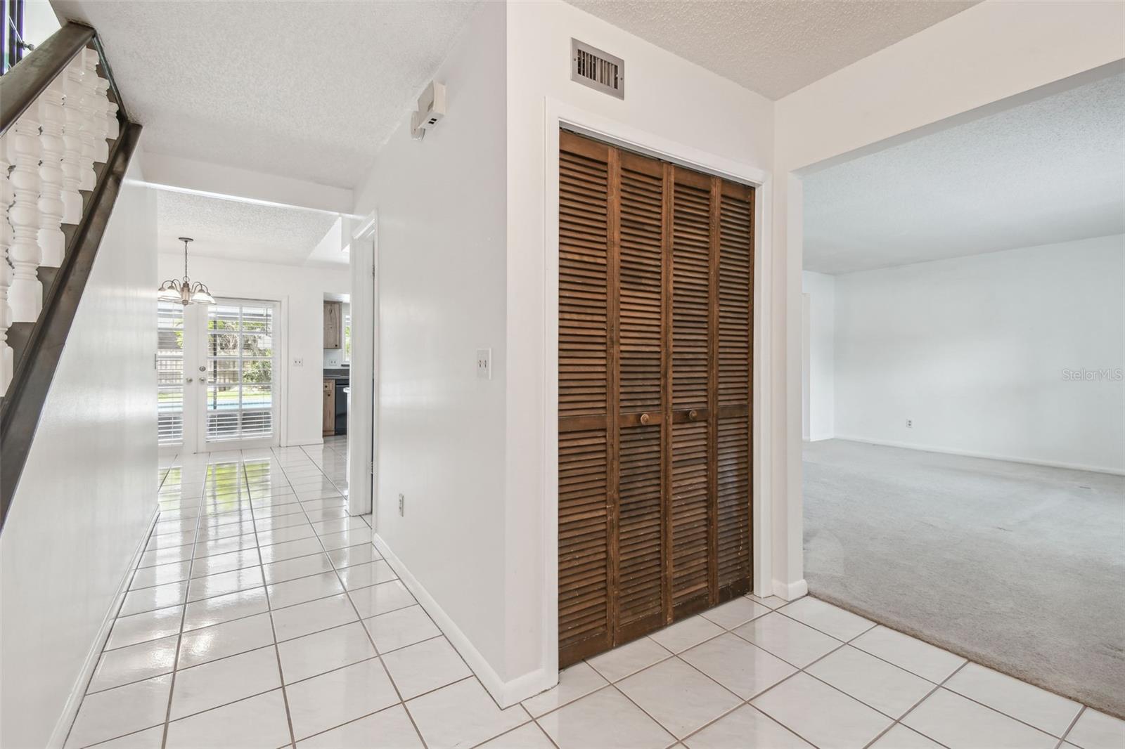 Image 24 of 63 For 6107 Oak Fern Court