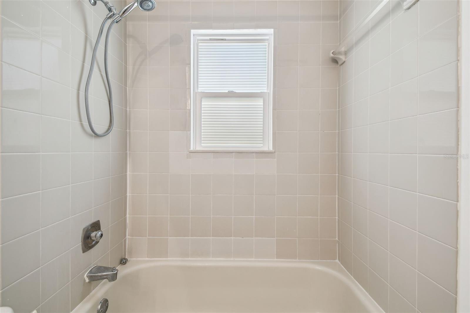 Image 41 of 63 For 6107 Oak Fern Court