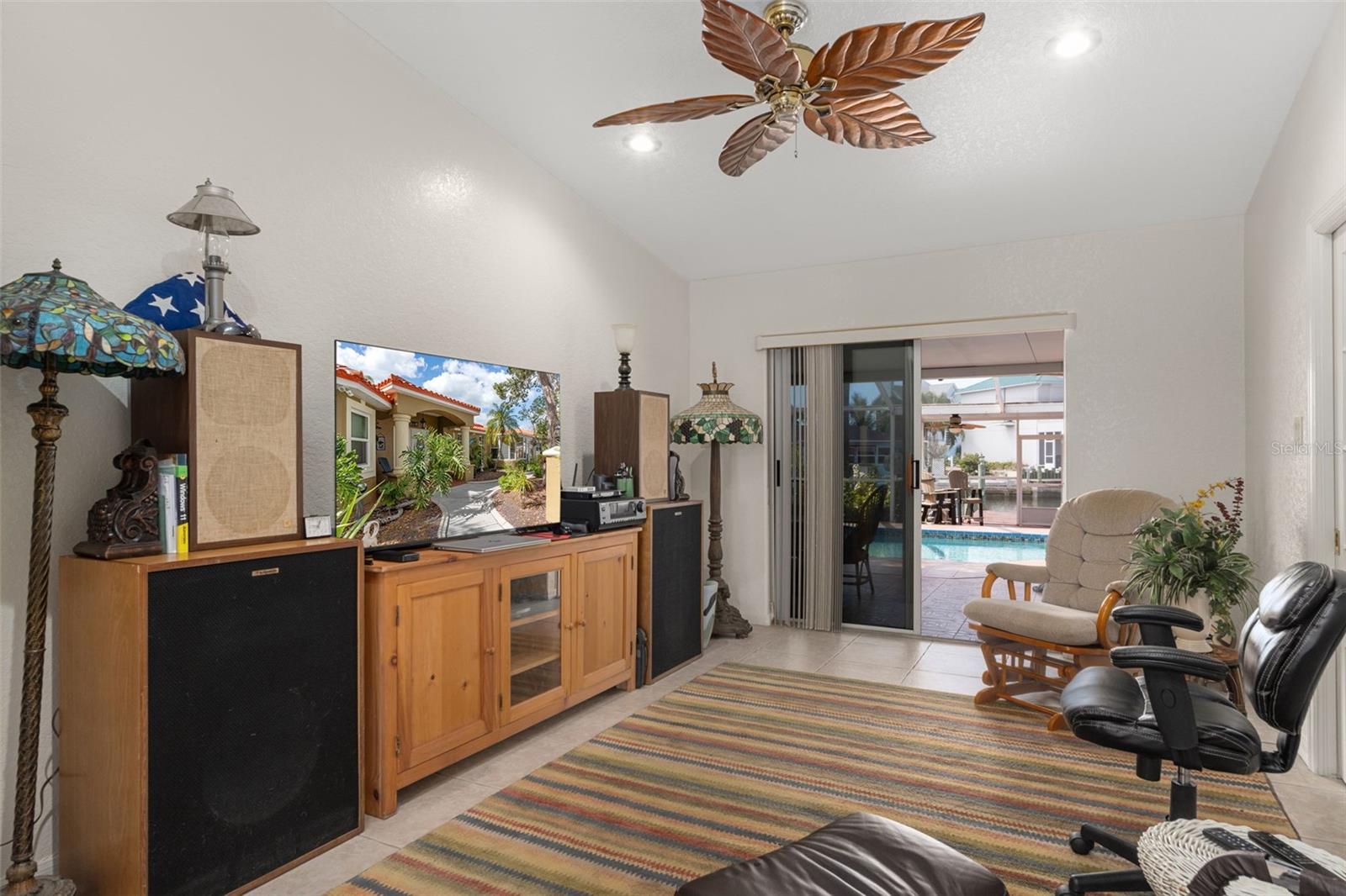 Image 12 of 85 For 6719 Udell Lane