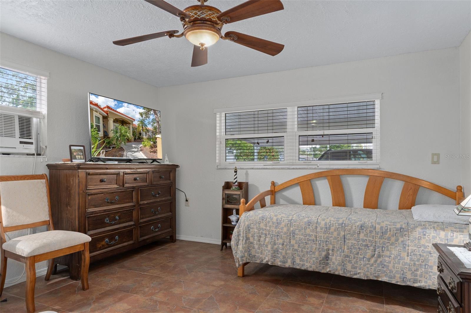 Image 28 of 85 For 6719 Udell Lane