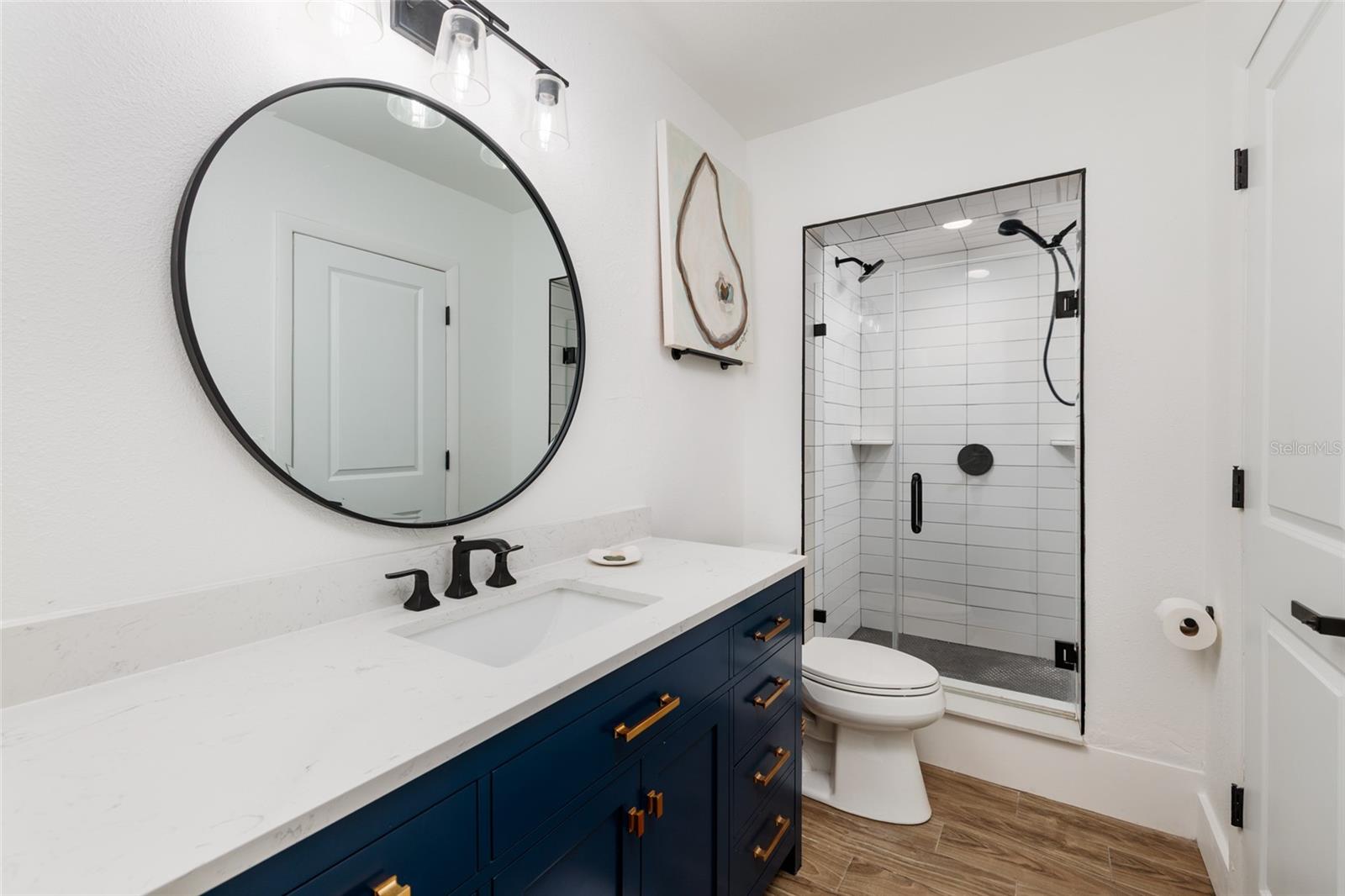 Listing photo id 10 for 600 74th Avenue N