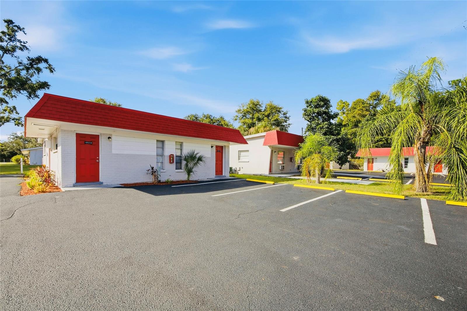 Details for 1310i Lexington Court, TAMPA, FL 33612