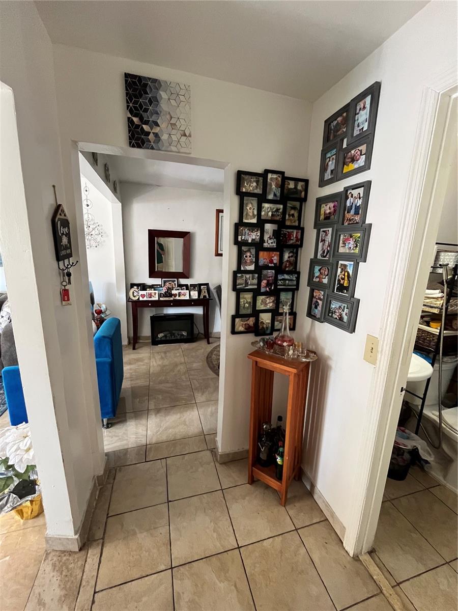 Listing photo id 18 for 995 114th Street