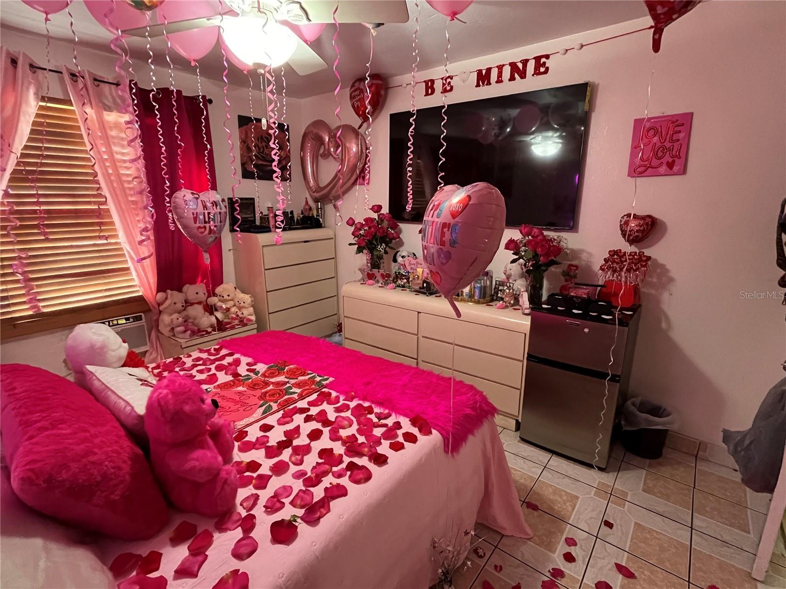 Listing photo id 21 for 995 114th Street