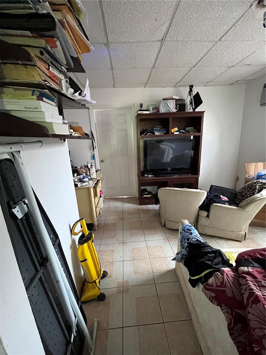 Listing photo id 28 for 995 114th Street