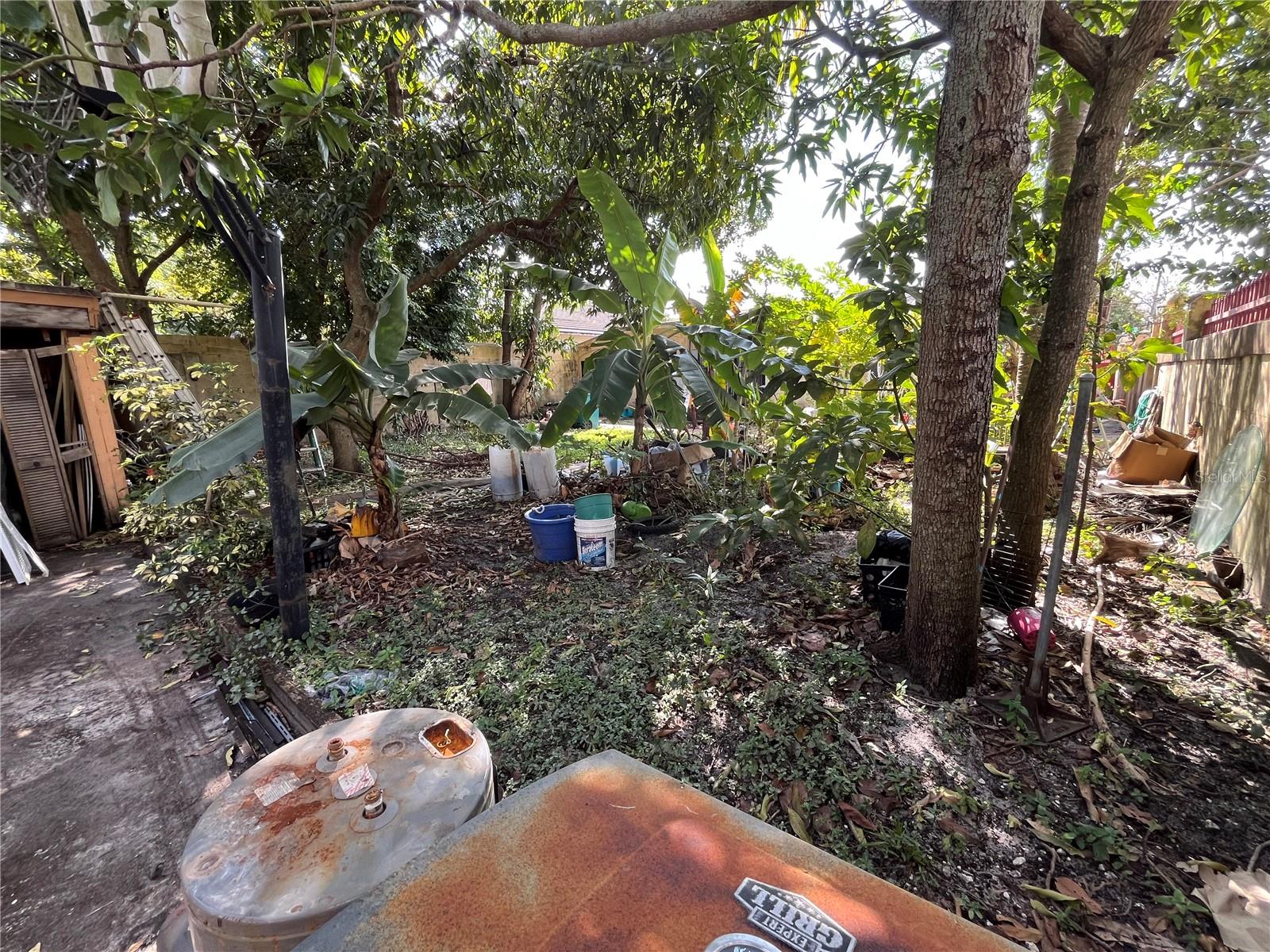 Listing photo id 56 for 995 114th Street