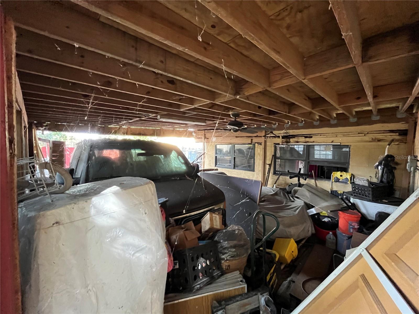 Listing photo id 61 for 995 114th Street