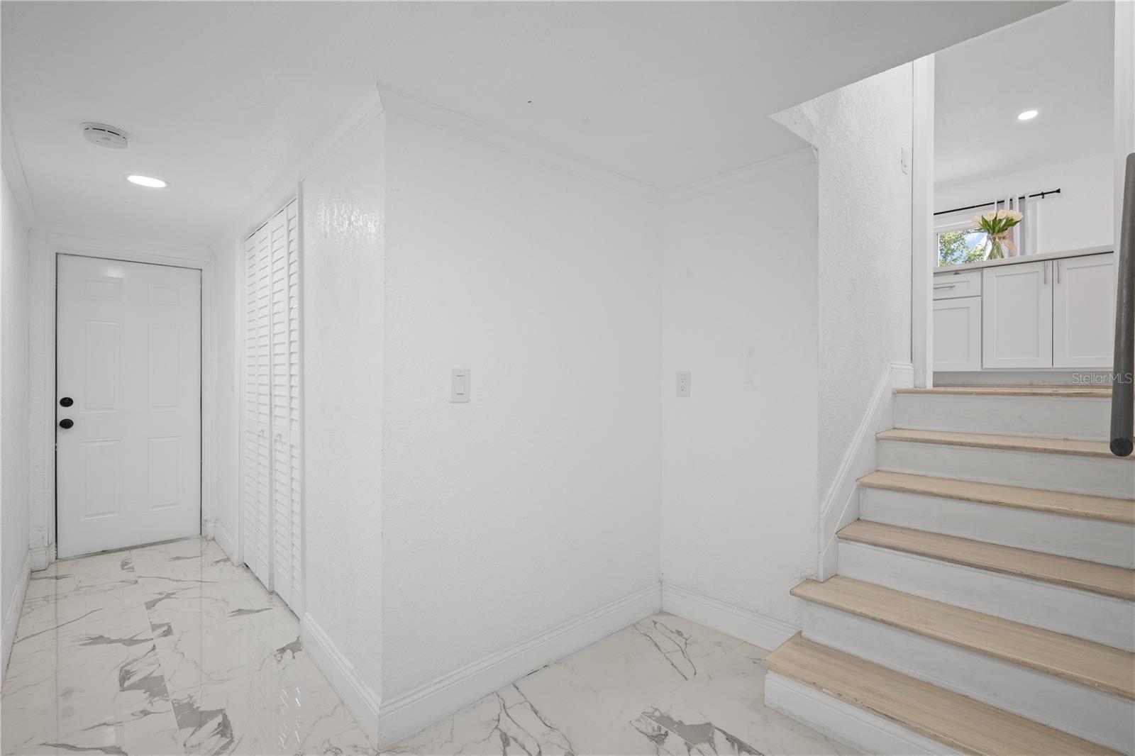 Image 12 of 23 For 5115 16th Street N