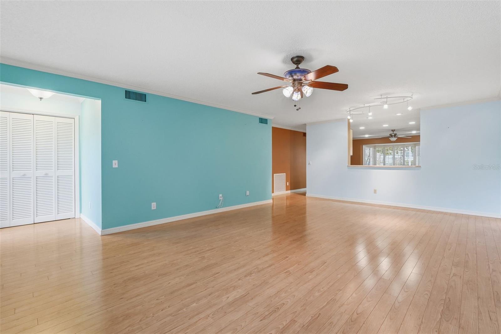 Image 17 of 73 For 2294 Swedish Drive 8