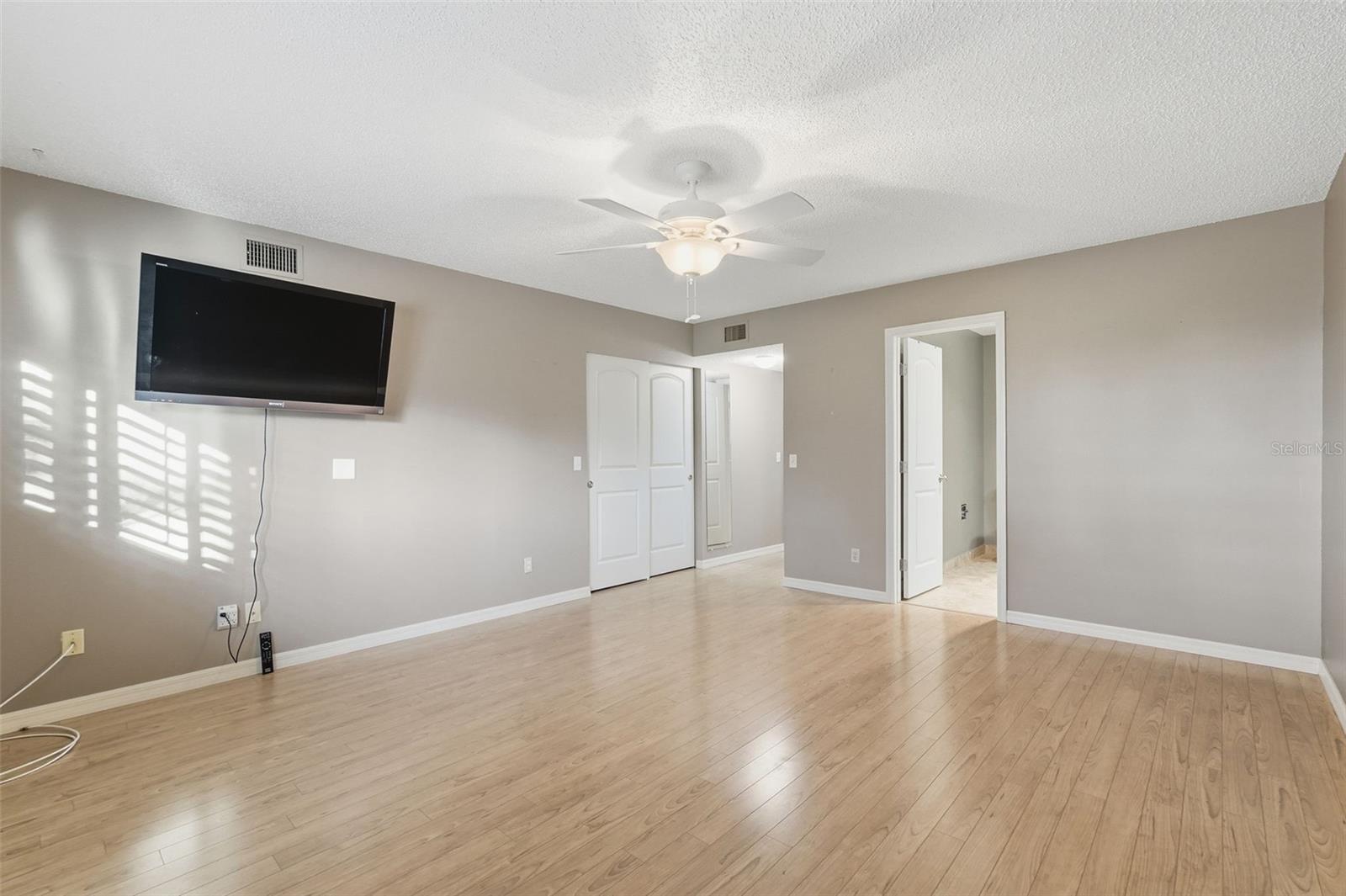 Image 43 of 73 For 2294 Swedish Drive 8