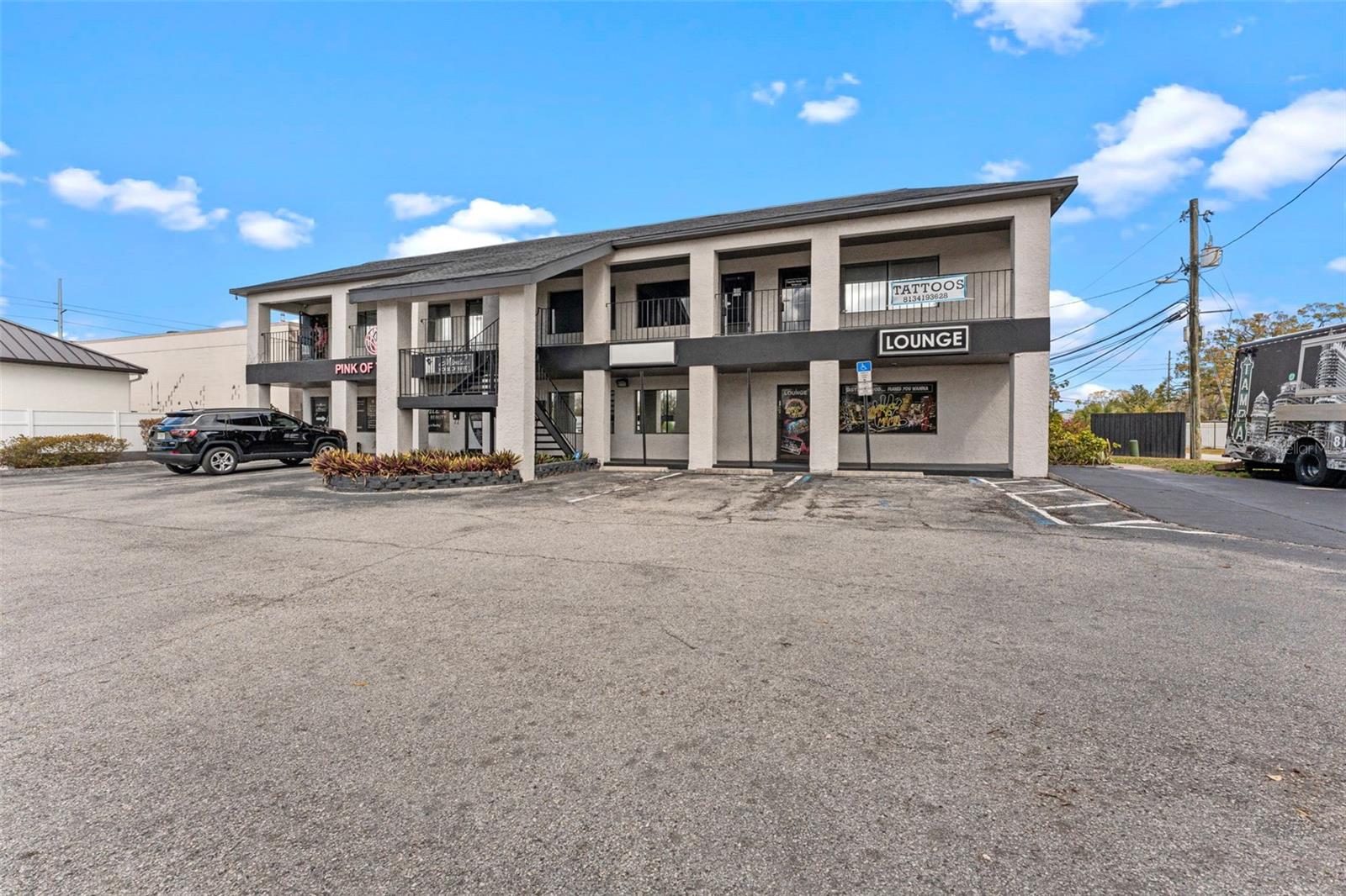 Listing photo id 1 for 3007 Cypress Street