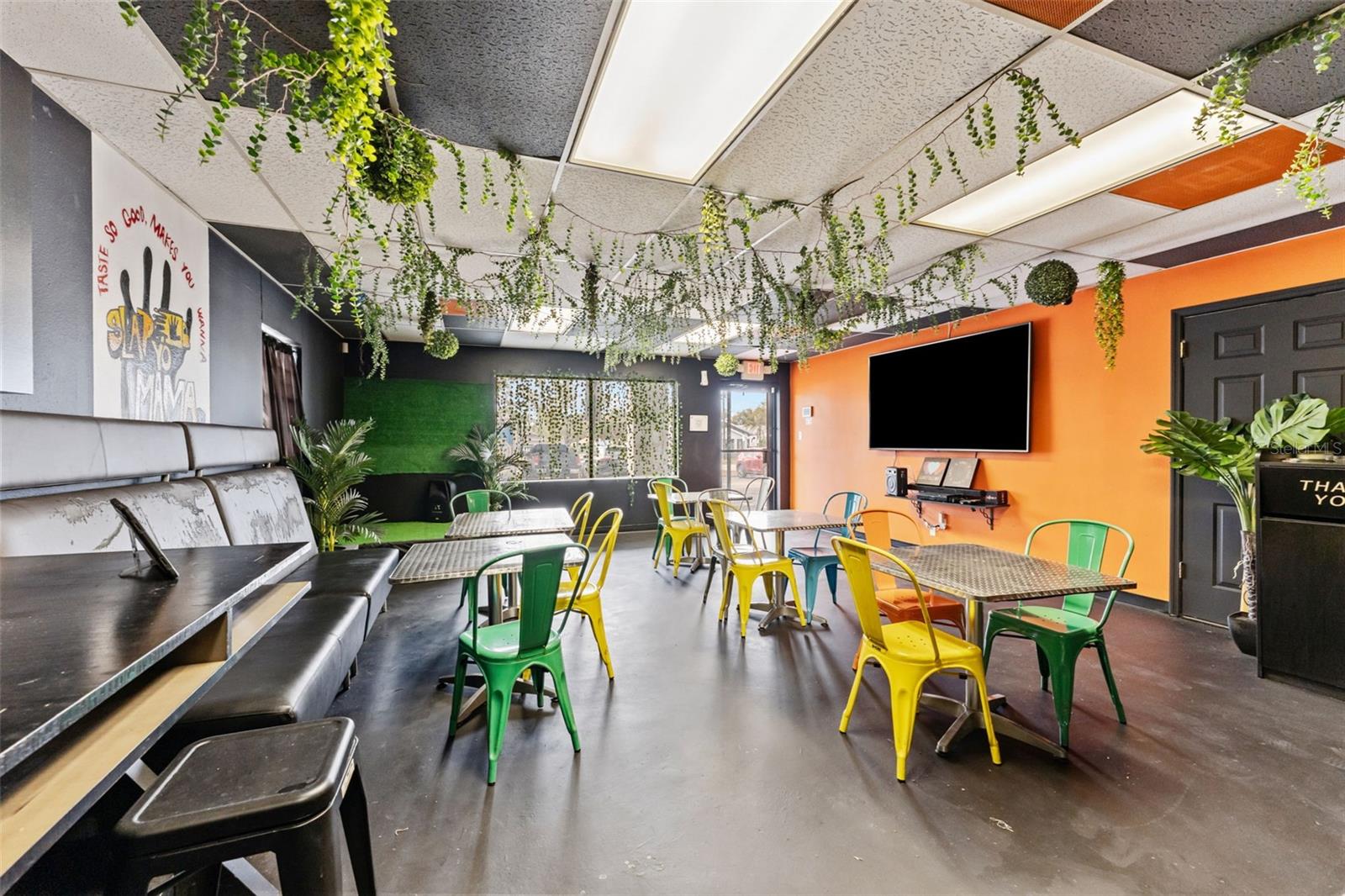 Listing photo id 31 for 3007 Cypress Street