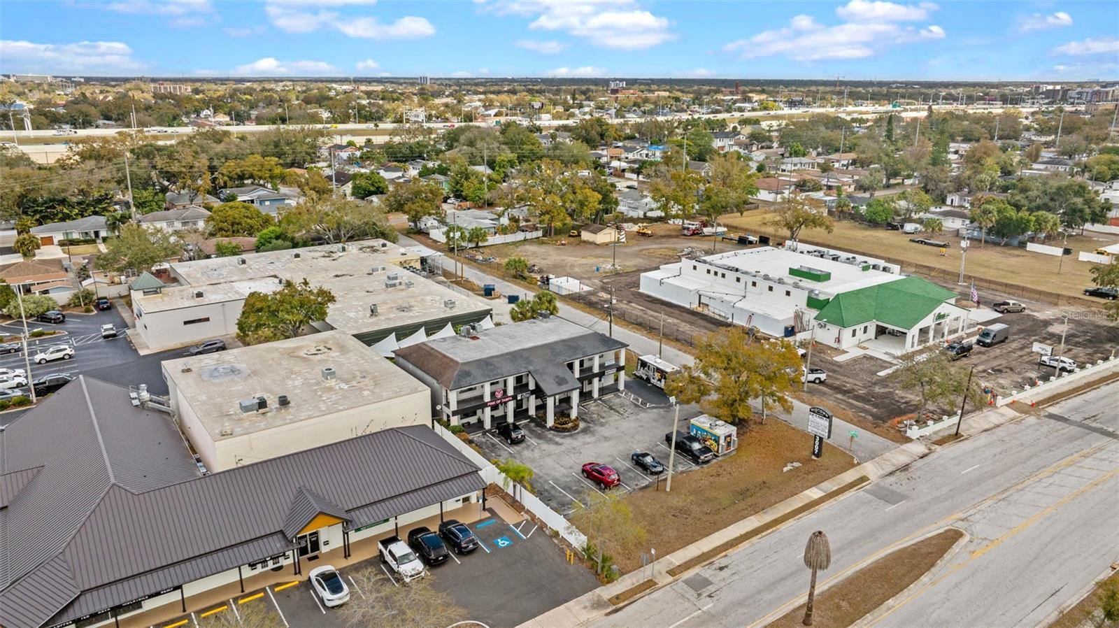 Listing photo id 46 for 3007 Cypress Street