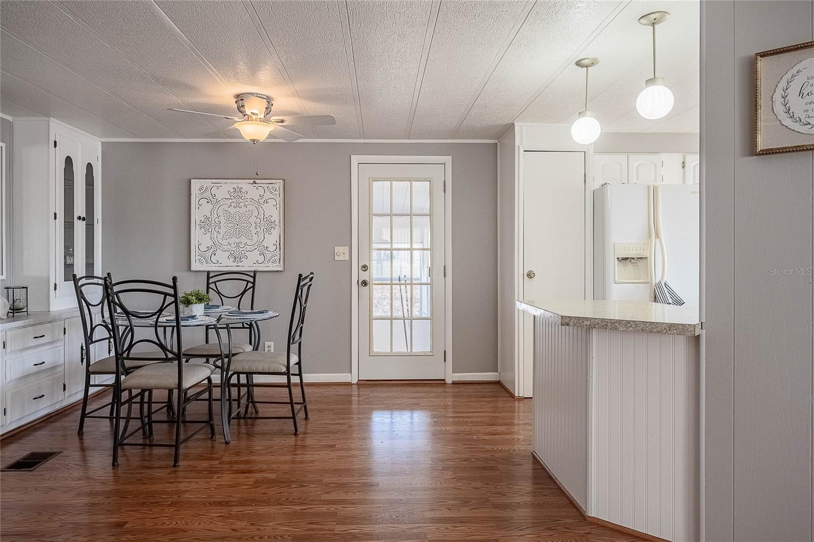 Image 16 of 52 For 5341 Powhattan Street