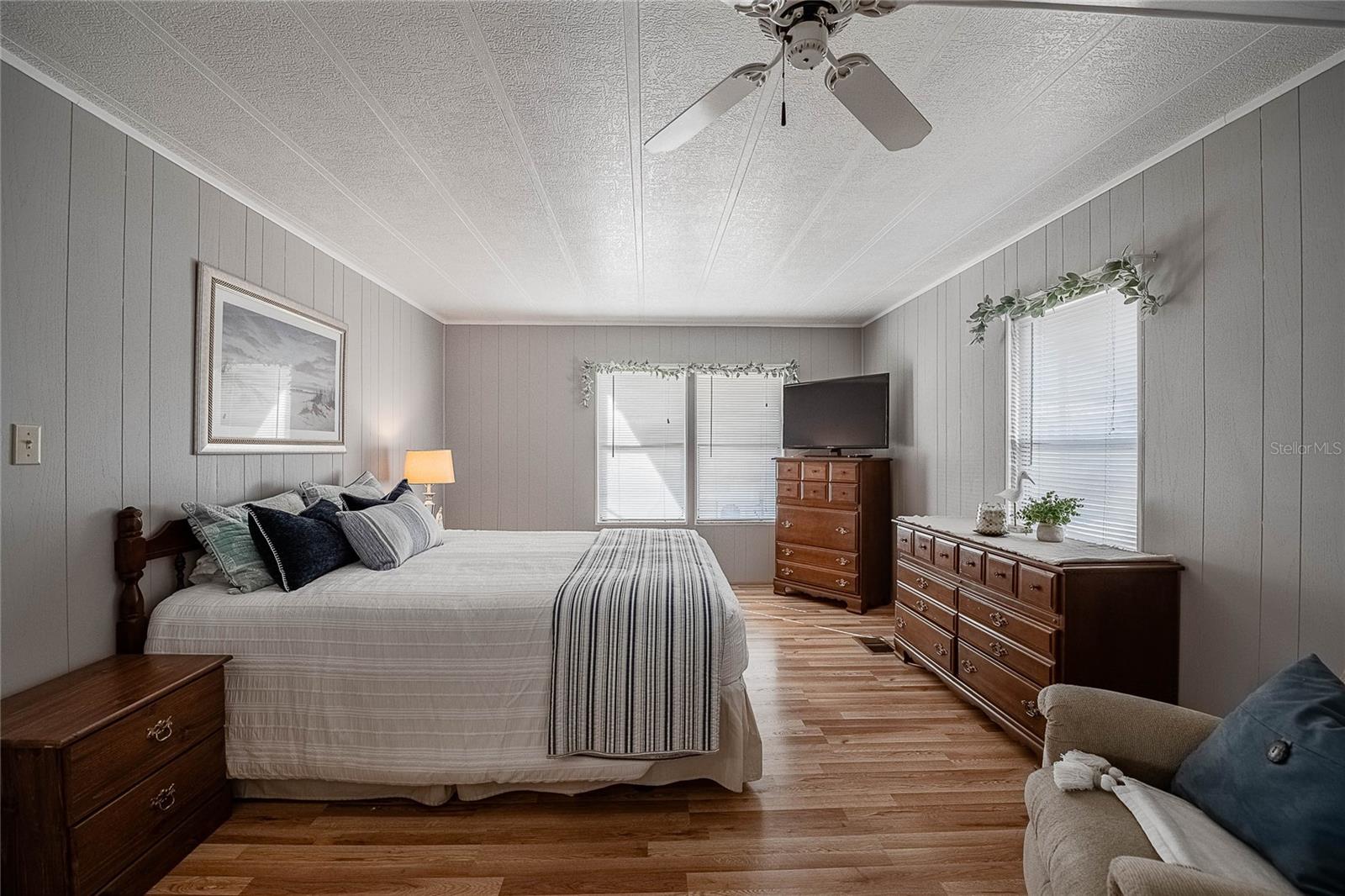 Image 25 of 52 For 5341 Powhattan Street