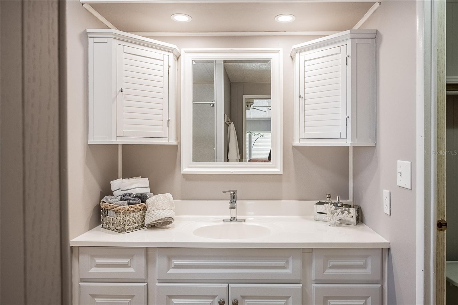 Image 29 of 52 For 5341 Powhattan Street