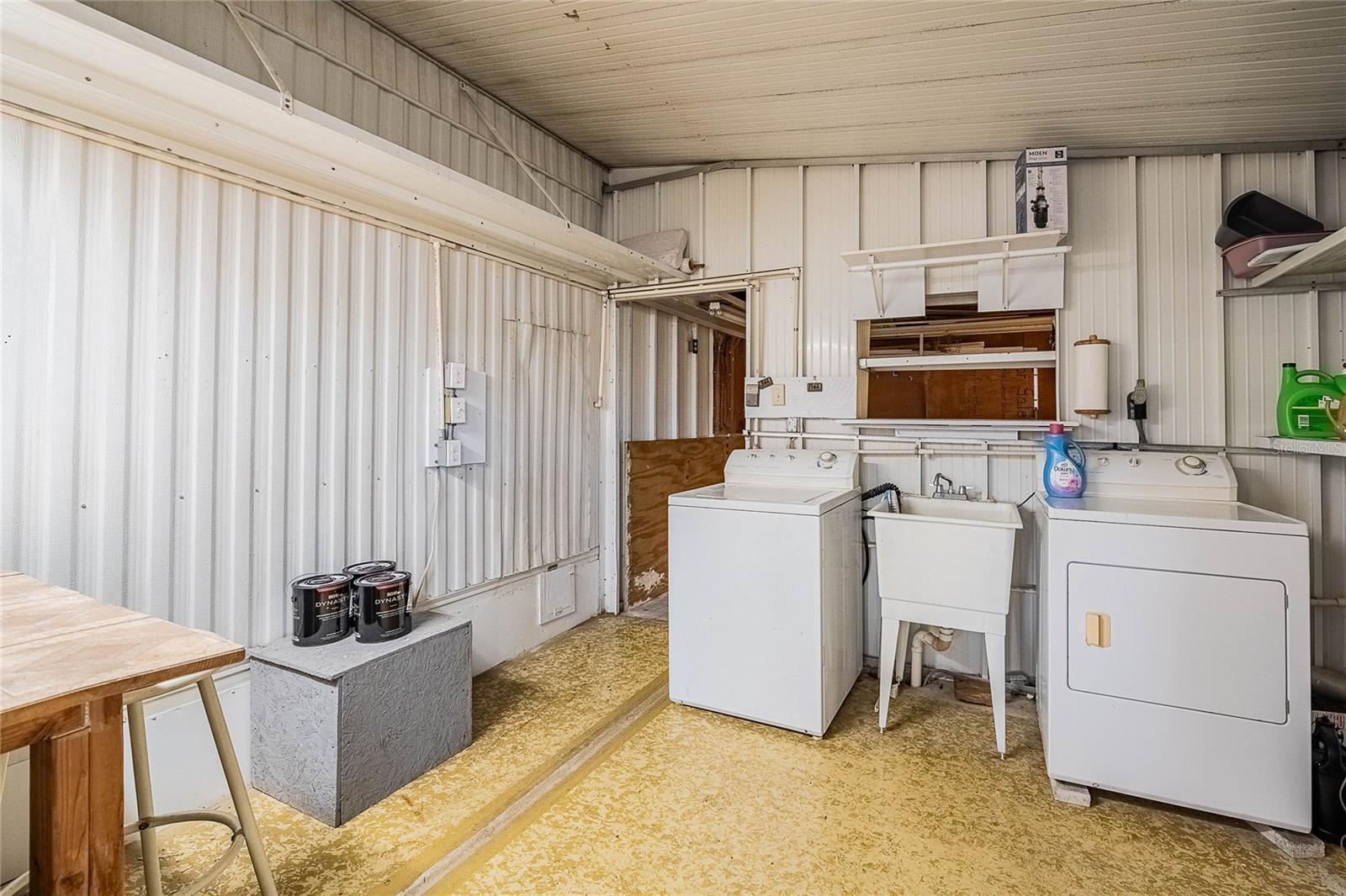 Image 31 of 52 For 5341 Powhattan Street