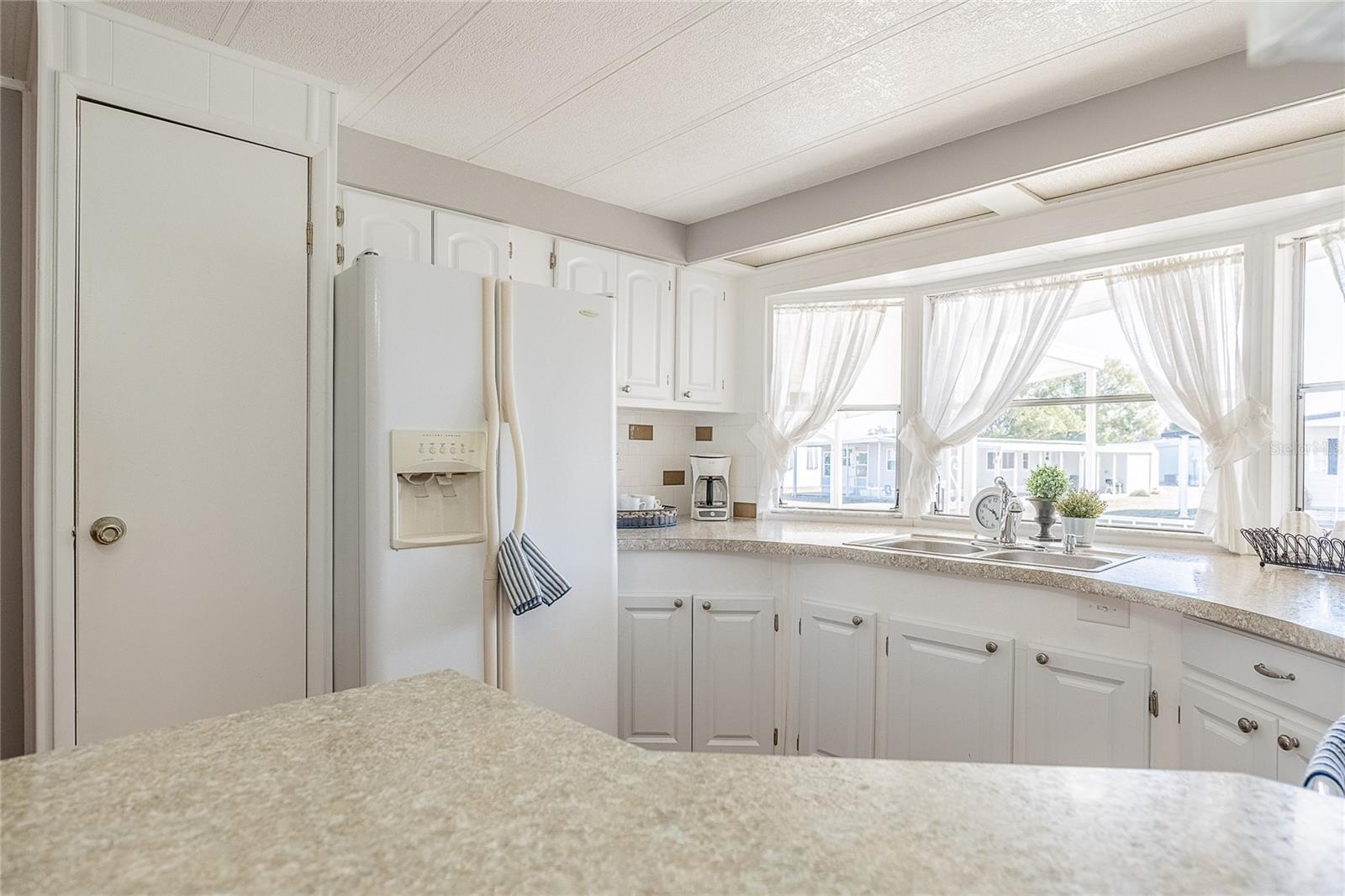 Image 8 of 52 For 5341 Powhattan Street