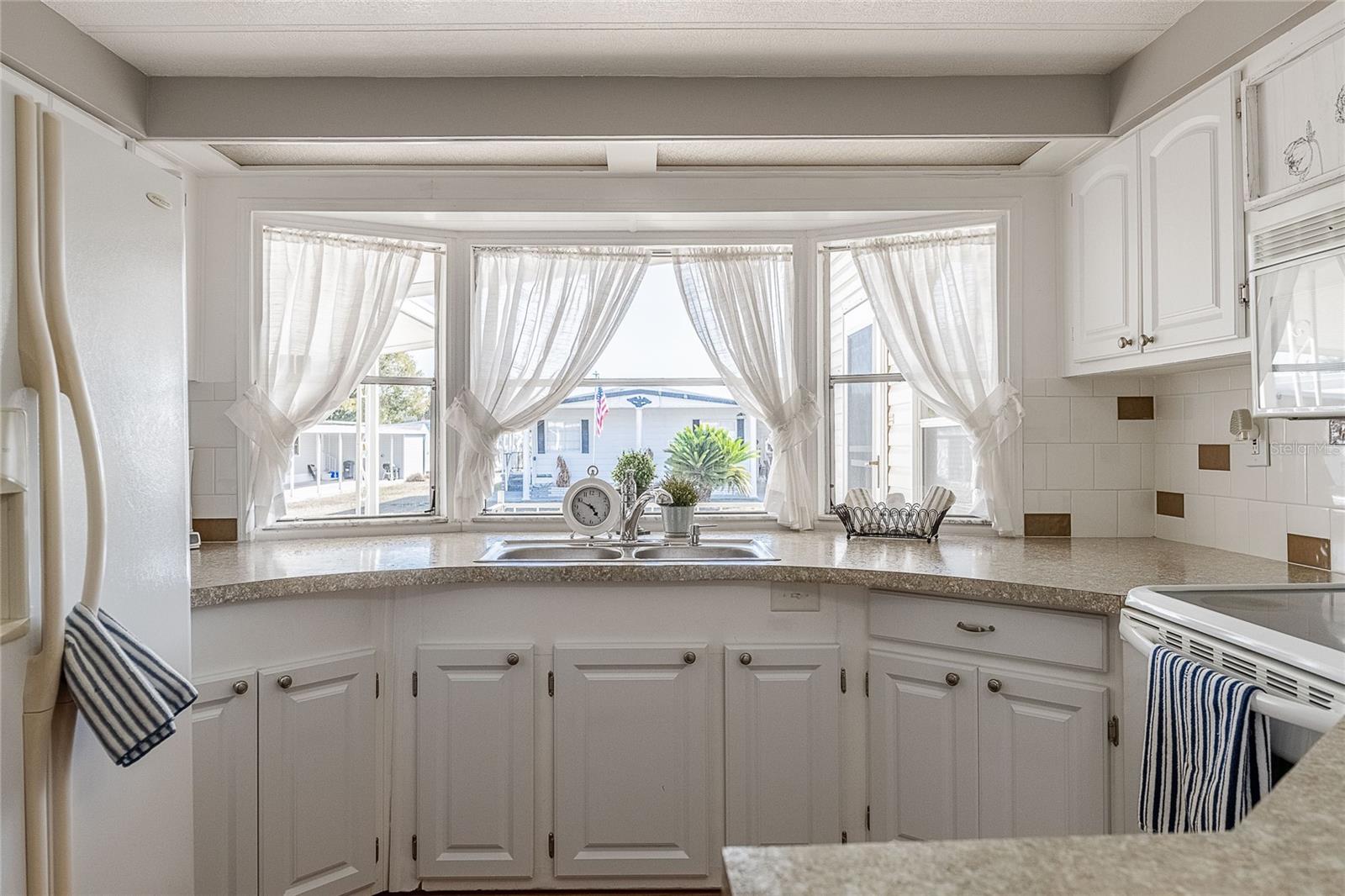 Image 9 of 52 For 5341 Powhattan Street