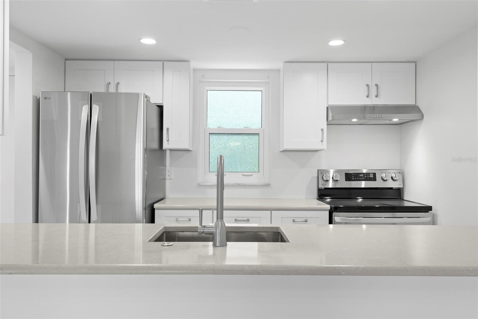 Image 11 of 36 For 464 Paula Drive 118