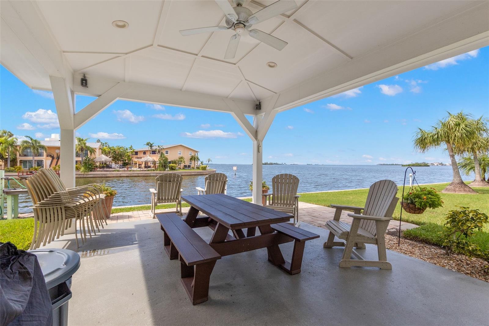 Image 31 of 36 For 464 Paula Drive 118